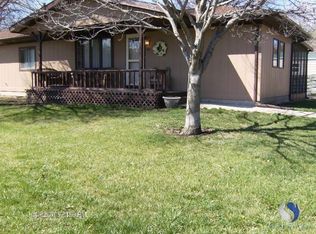 510 E 22nd St, Crete, NE 68333