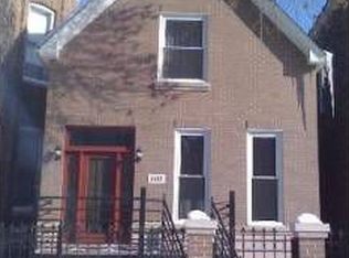 1411 N Oakley Blvd, Chicago, IL 60622