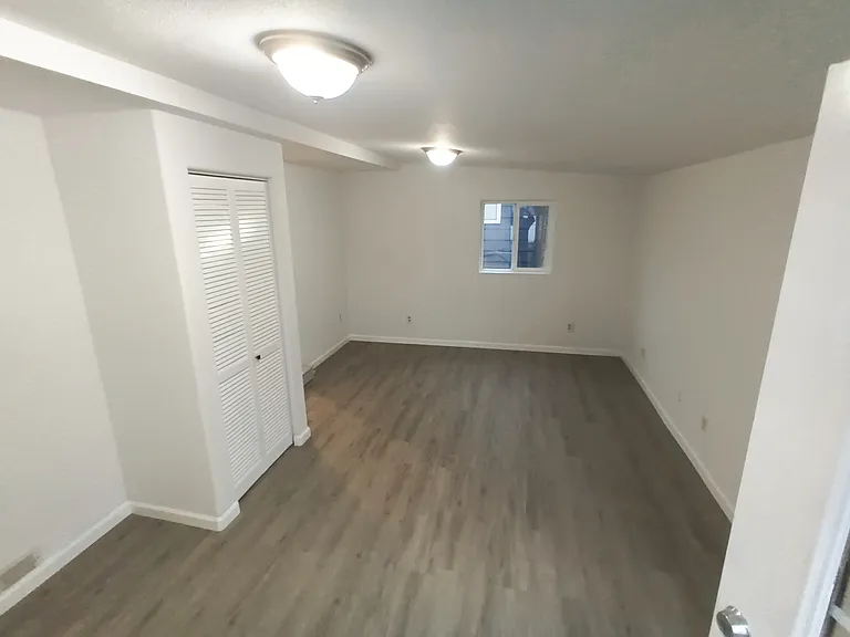 509 Rose Dr — Photo 7
