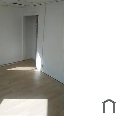 3 bed, $1,800 — Photo 4