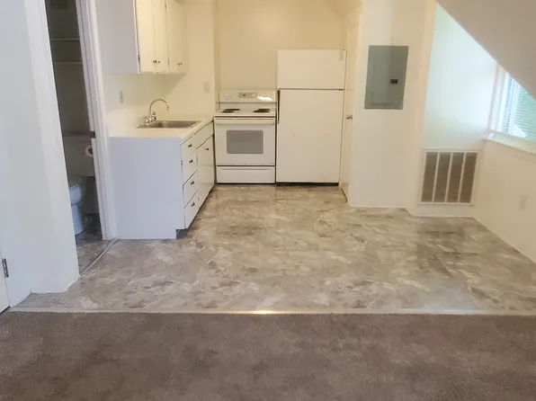 32 Bridge St #3A, Nashua, NH 03060