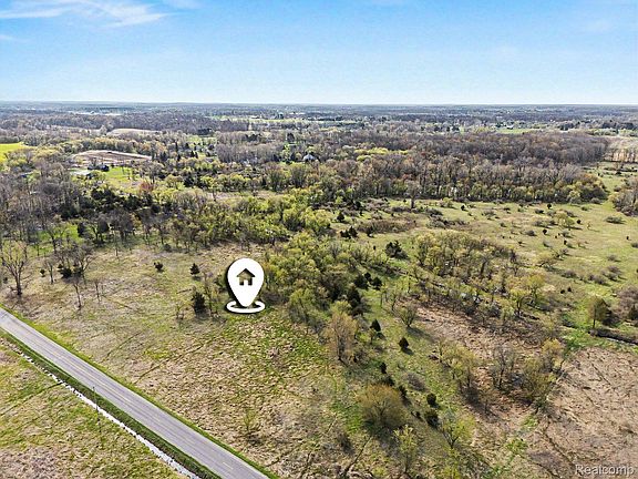 3rd image of 8857 Bath Rd