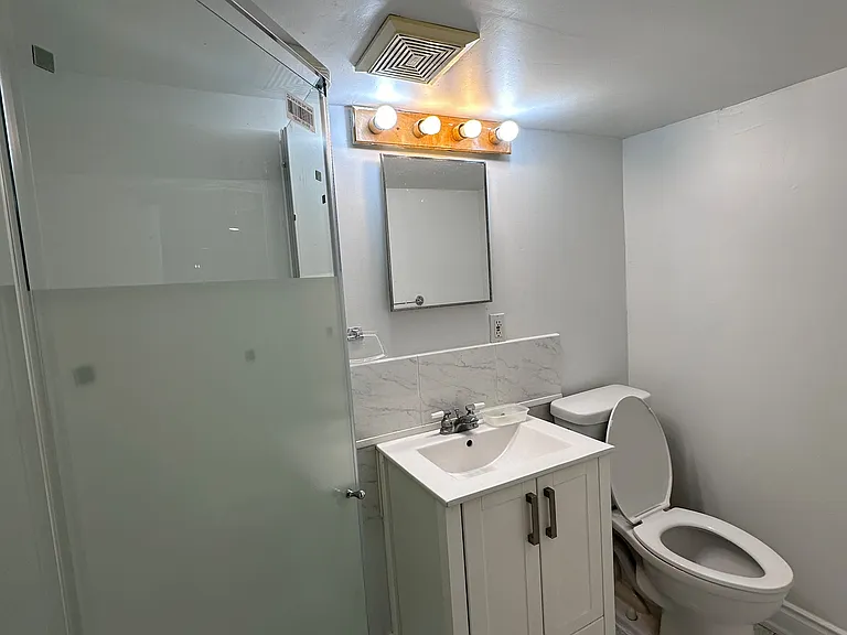 50 Marbury Cres #LOWER — Photo 19