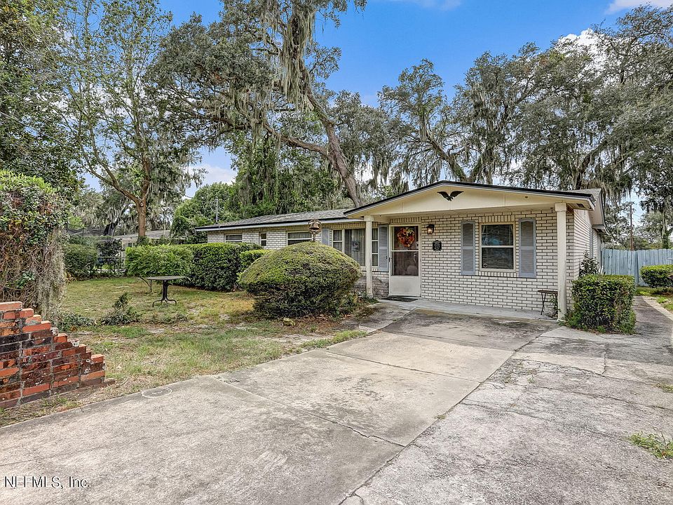 1st image of 297 AURIGA Drive
