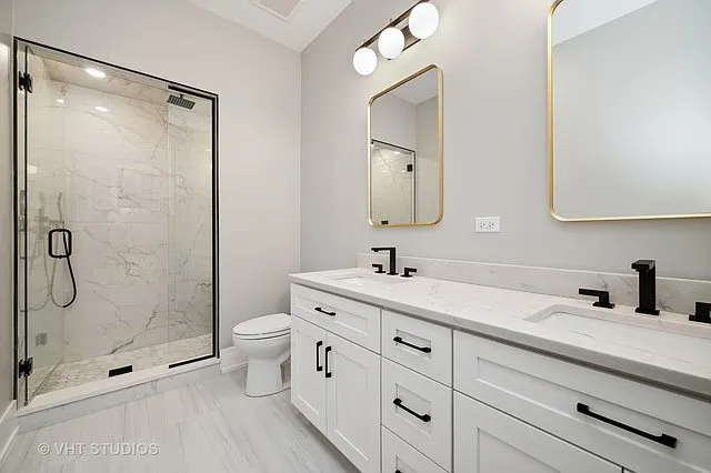 2614 W Chicago Ave #3 — Photo 6
