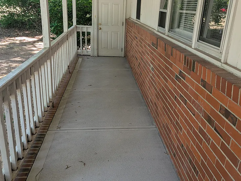 618 Morreene Rd — Photo 3