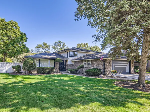 10537 S Lori Ln, Palos Hills, IL 60465