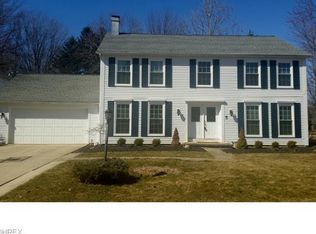 17496 Fairfax Ln, Strongsville, OH