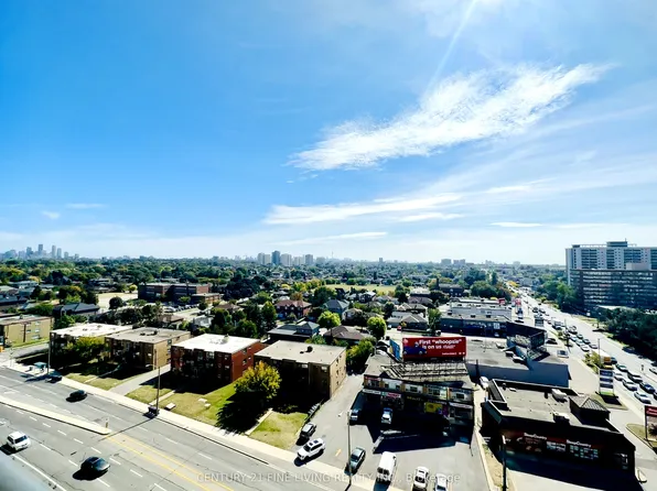 830 Lawrence Ave W, Toronto, ON