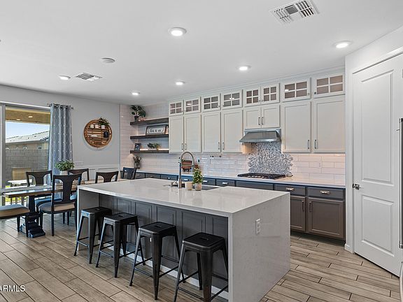4th image of 17261 W DIANA Avenue