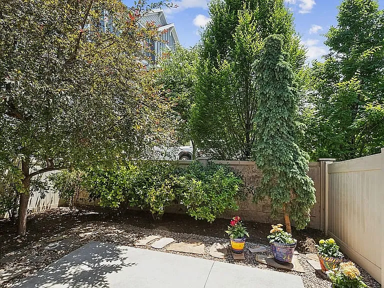833 W Cannara Way — Photo 4