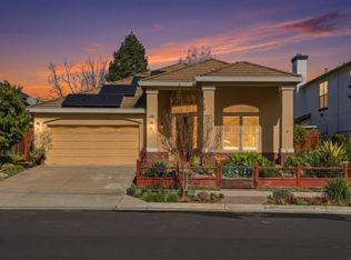 1655 Valley Oaks Dr, Gilroy, CA 95020