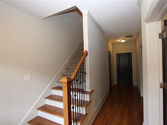 5th image of 160 Ridge Way