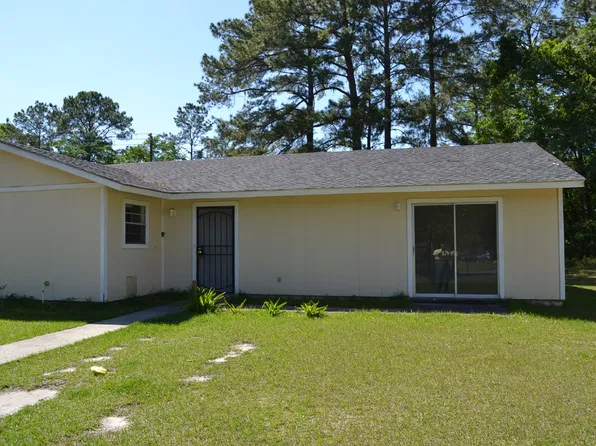 142 Cherokee Cir, Hinesville, GA 31313