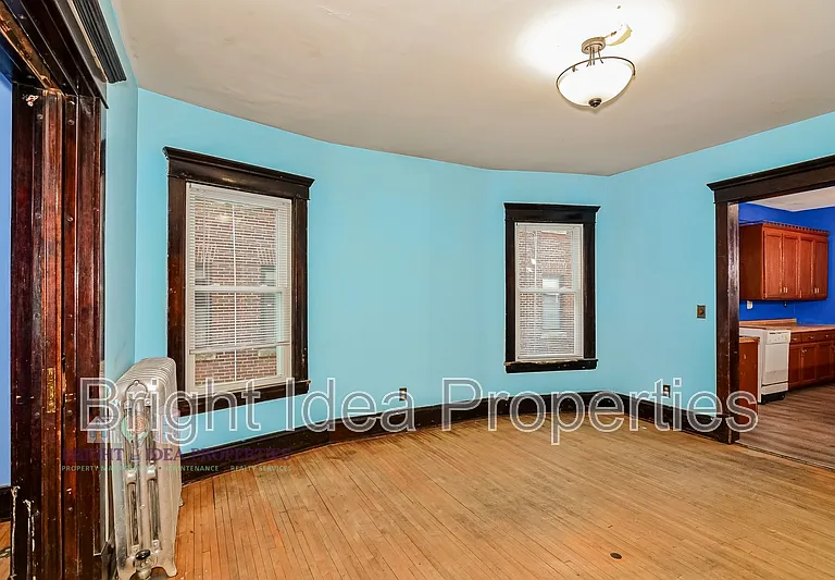 2104 Emerson Ave S #2 — Photo 8