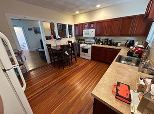 77 Bigelow St, Quincy, MA 02169