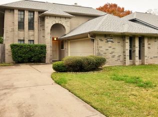 12330 Meadow Briar Dr, Stafford, TX 77477