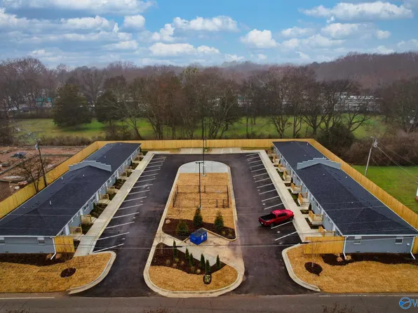 4300 & 4302 Knight Rd SW #2-A-H, Huntsville, AL 35805