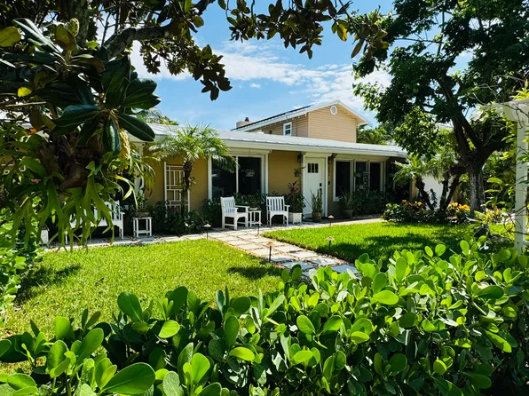 1002 SE 4th Ct, Deerfield Beach, FL 33441