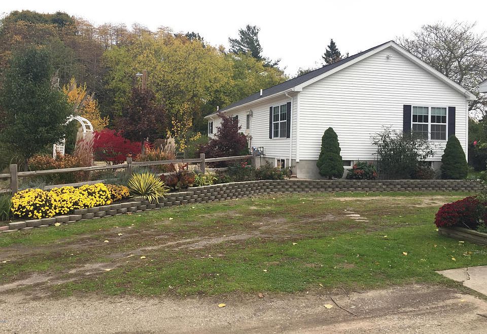 1st image of 107 S Staffon St #B