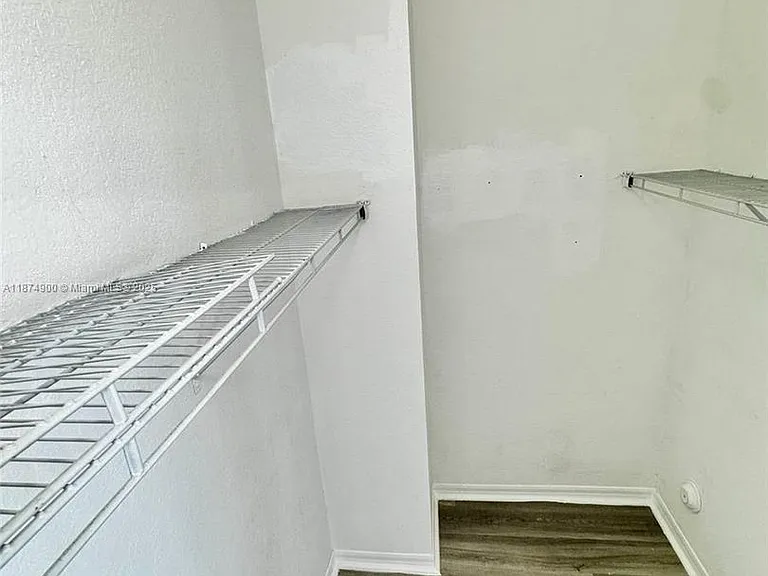 10968 SW 182nd Ln — Photo 13