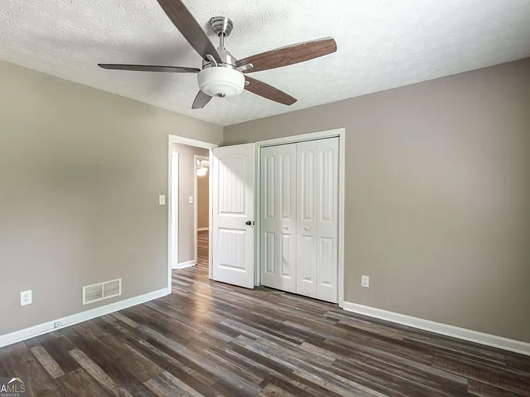 5240 Emmett Still Rd — Photo 20