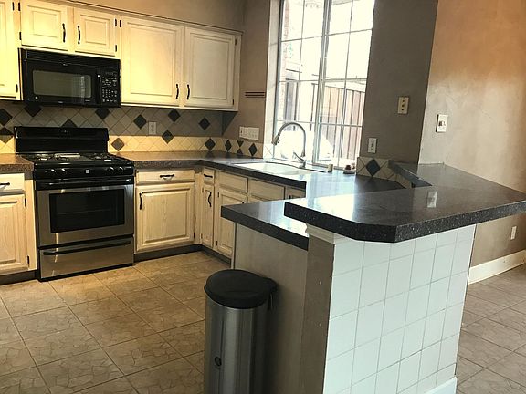 3rd image of 1301 Berkeley Ct
