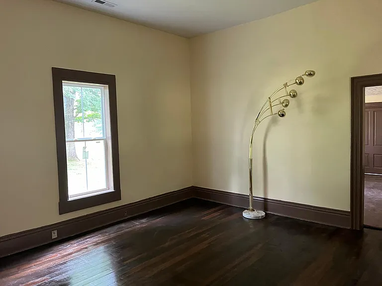 5018 Wilson Pike — Photo 4