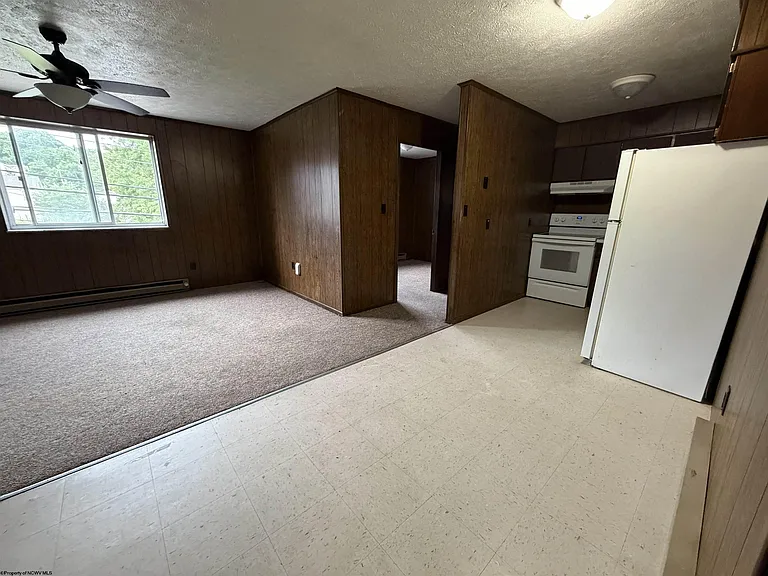 1310 Sabraton Ave — Photo 2