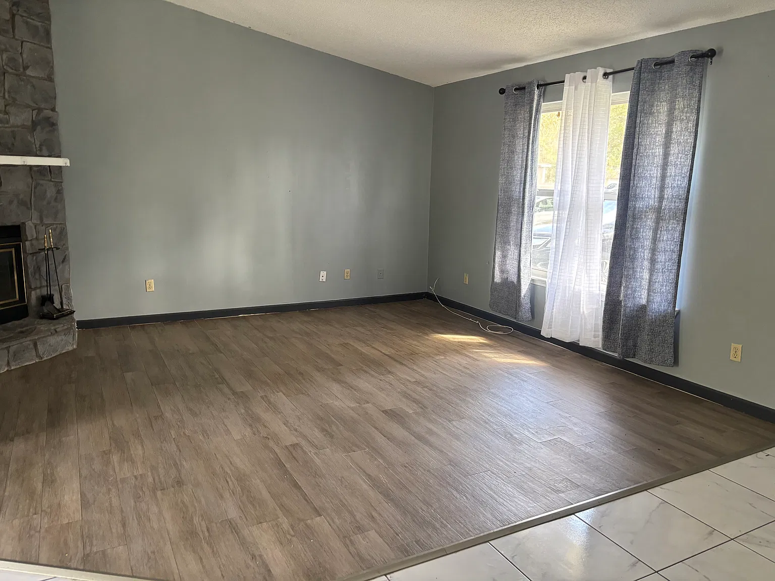 3 bed, 1182 sqft, $2,000 — Photo 4