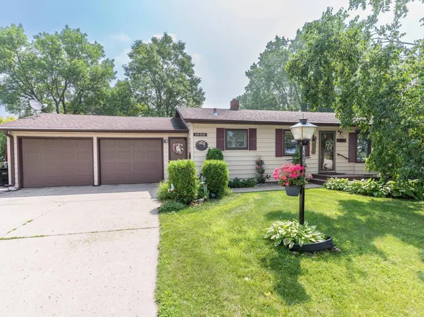 1506 N Park St, Fergus Falls, MN 56537