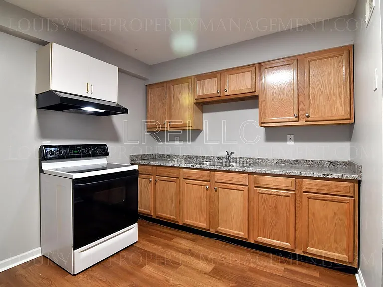 715 M St #2 — Photo 4