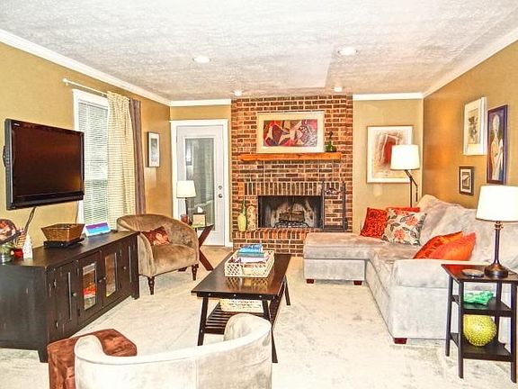 2nd image of 1712 Teakwood Ct