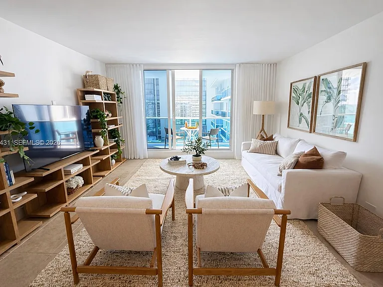 2301 Collins Ave #1501 — Photo 6