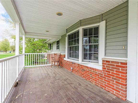 3rd image of 24885 Antler Dr
