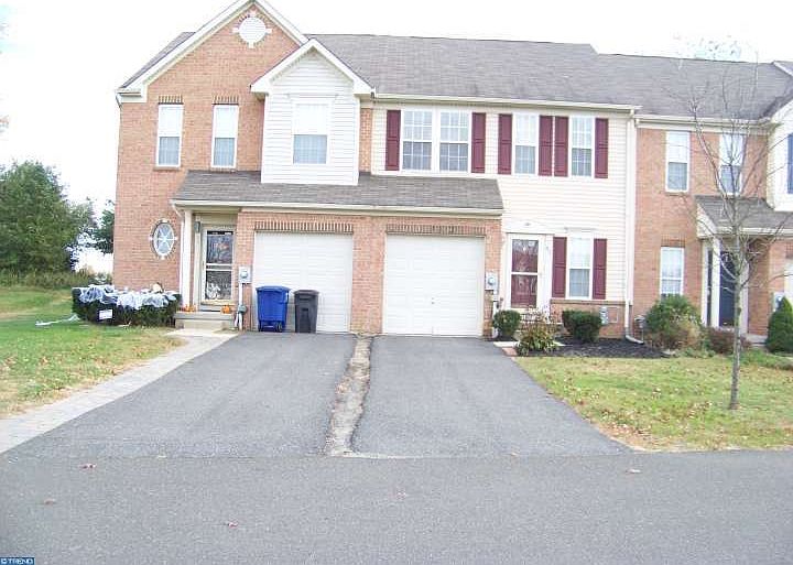 1st image of 83 Sassafras Dr