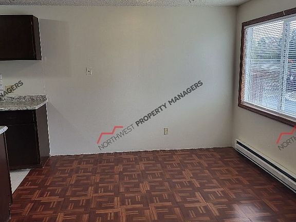 4th image of 1205 Alder St #6