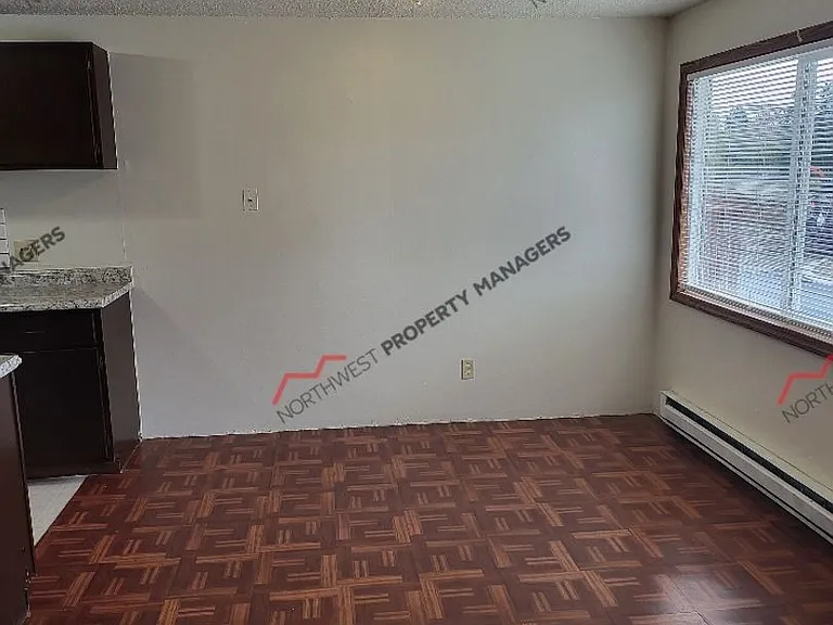 1205 Alder St — Photo 4