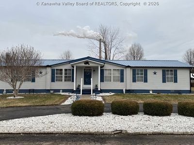 207 Midway Dr, Letart, WV, 25253