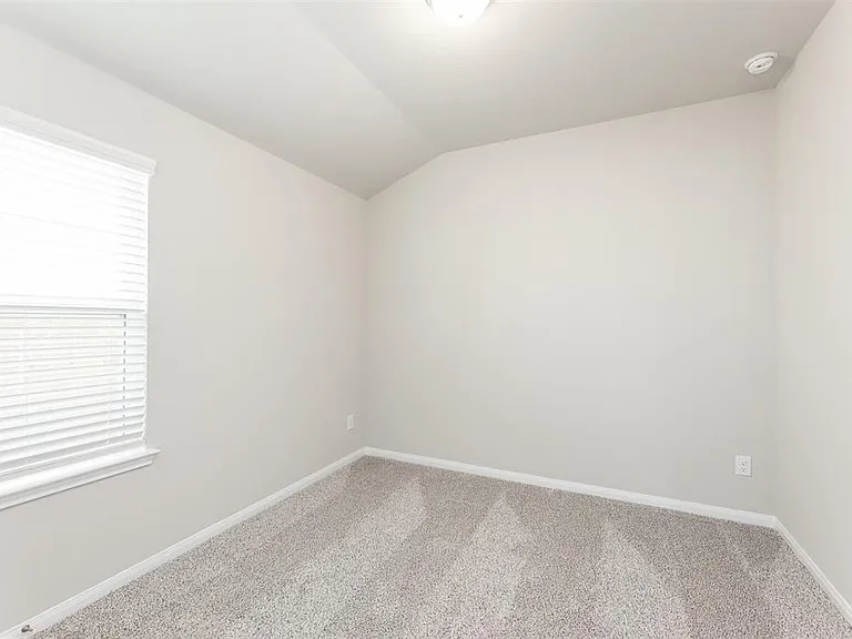 7214 Toluca Dr — Photo 21