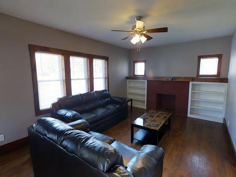 203 Harriette Ave — Photo 2