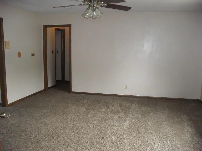 1444 N B St #5 — Photo 2