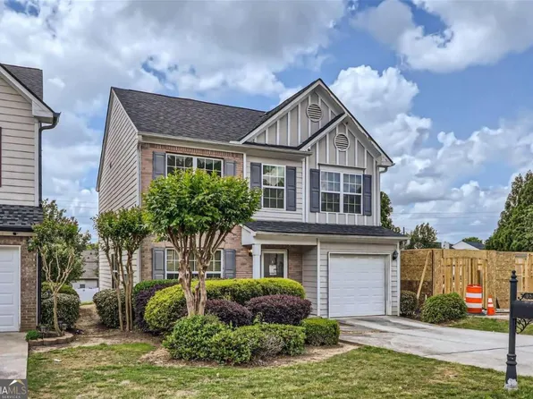 9548 Lakeview Rd, Union City, GA 30291