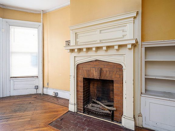 5th image of 118 Summit Ave