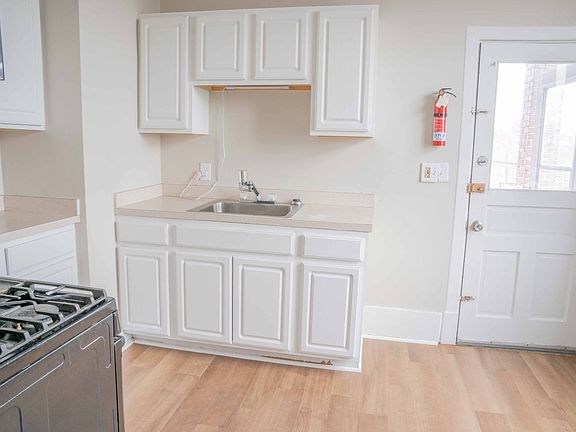 3rd image of 1931 N 3rd St APT 6