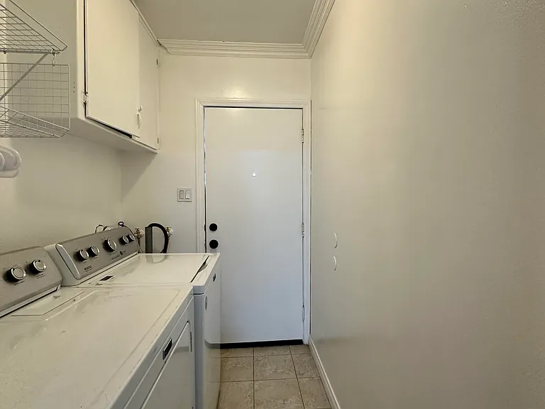 201 E Ralph St — Photo 7