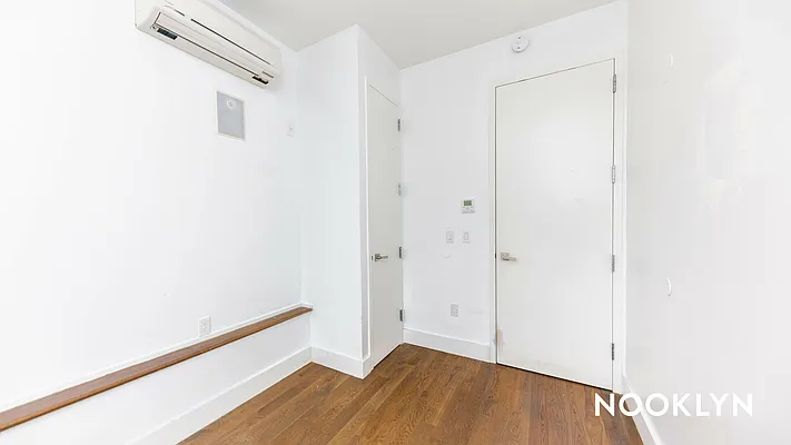 Rented by Nooklyn NYC LLC | media 60