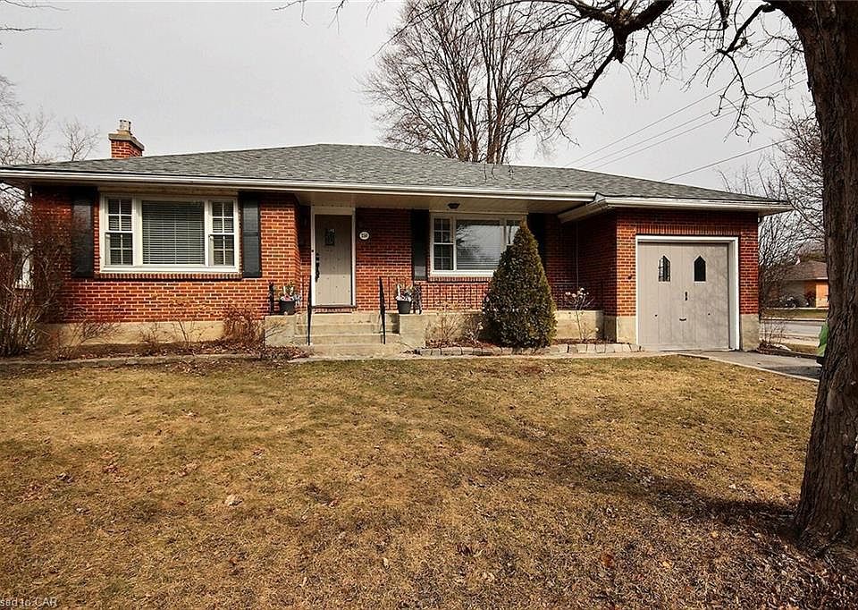 1st image of 250 Victoria Ave