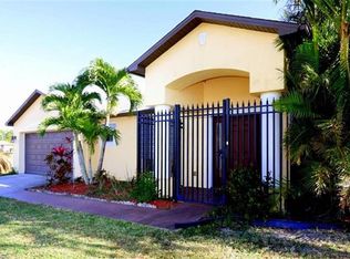 32 NW 33rd Ter, Cape Coral, FL 33993