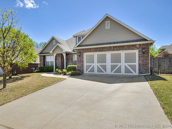2nd image of 7419 E Jackson Pl